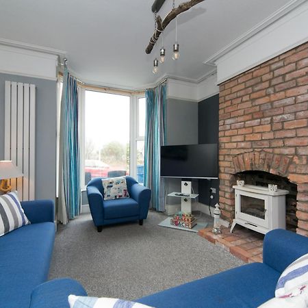 6 Afallon, Beachside Holiday House Criccieth Exterior photo