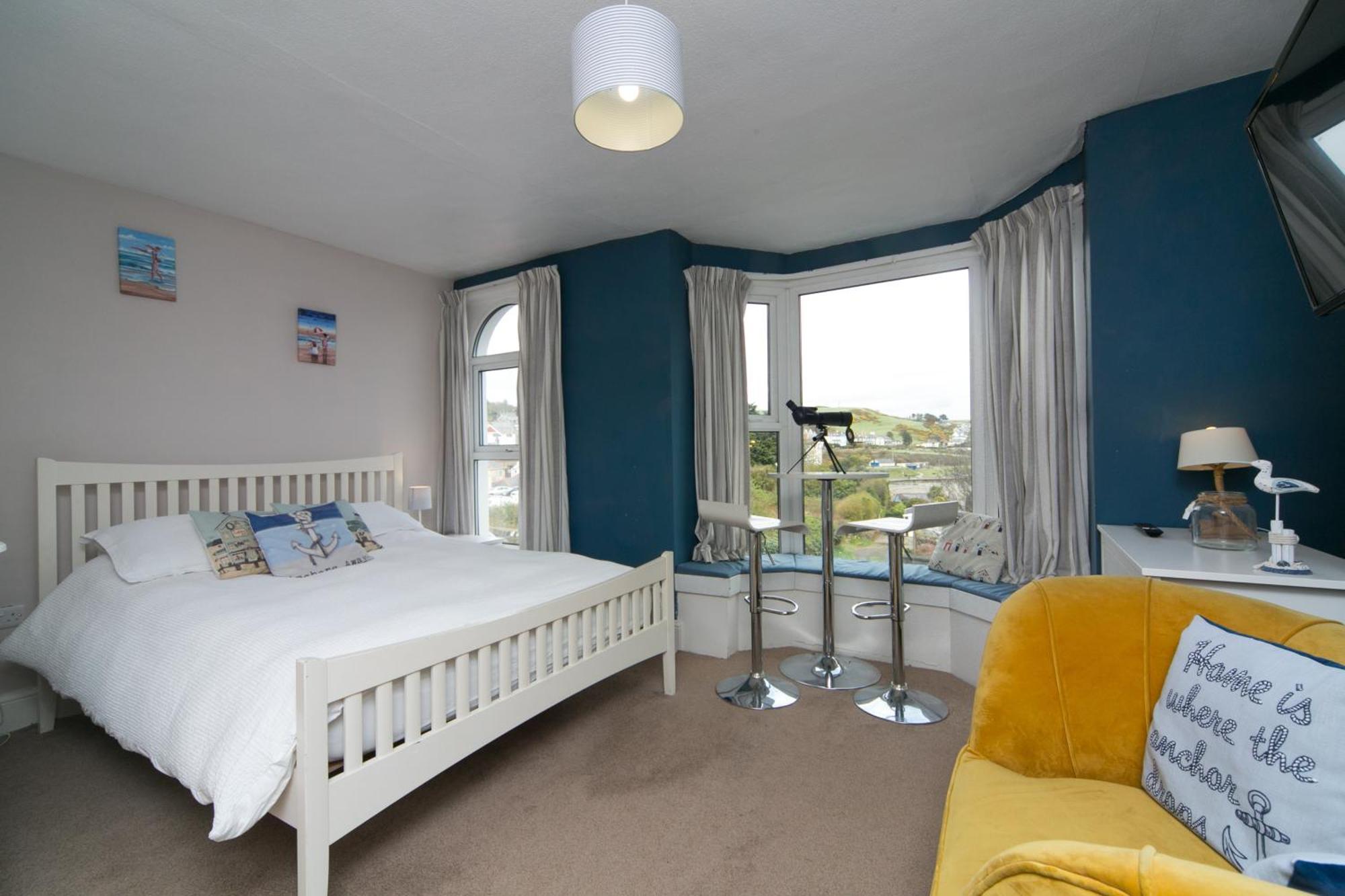 6 Afallon, Beachside Holiday House Criccieth Exterior photo