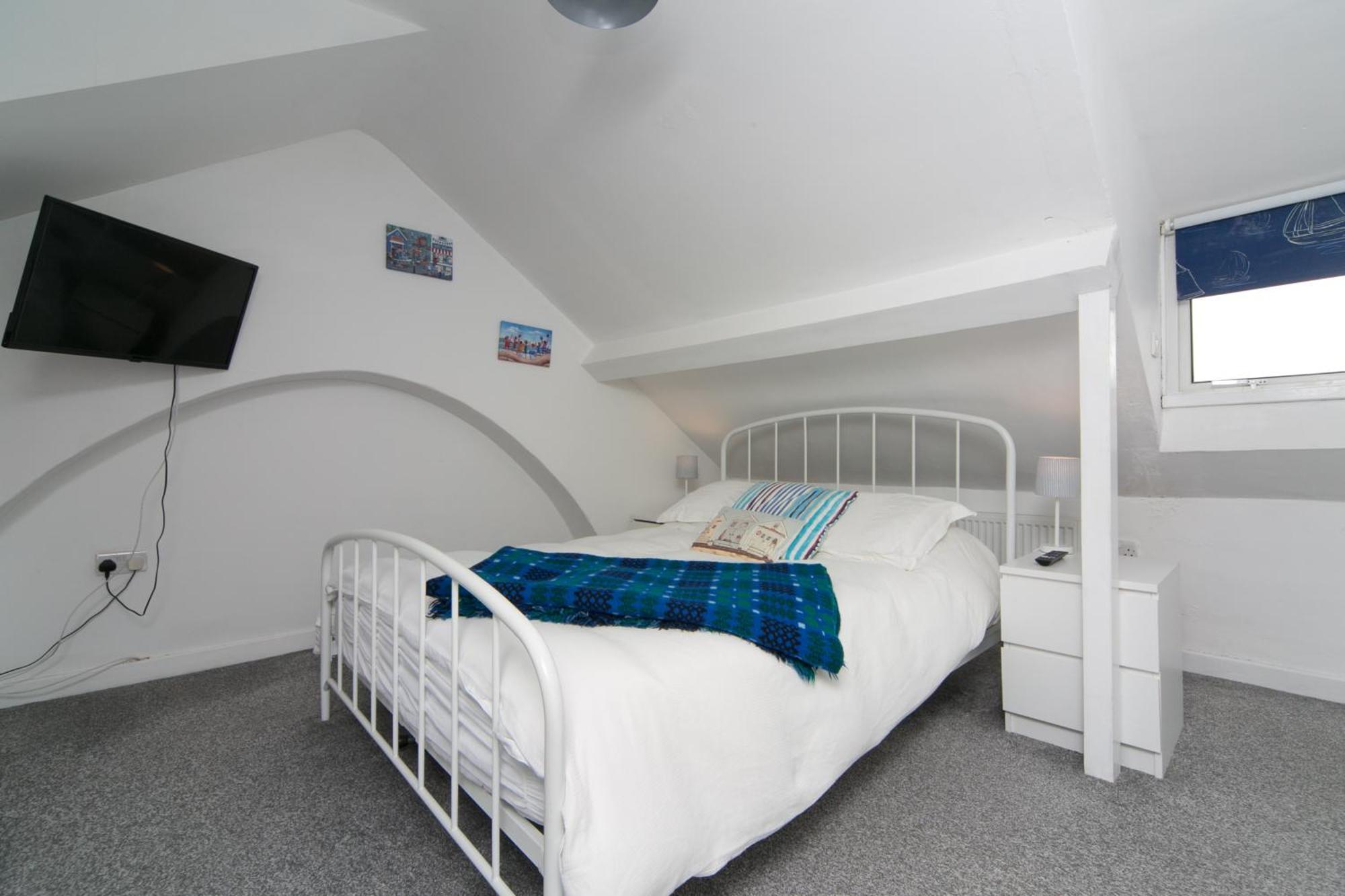 6 Afallon, Beachside Holiday House Criccieth Exterior photo