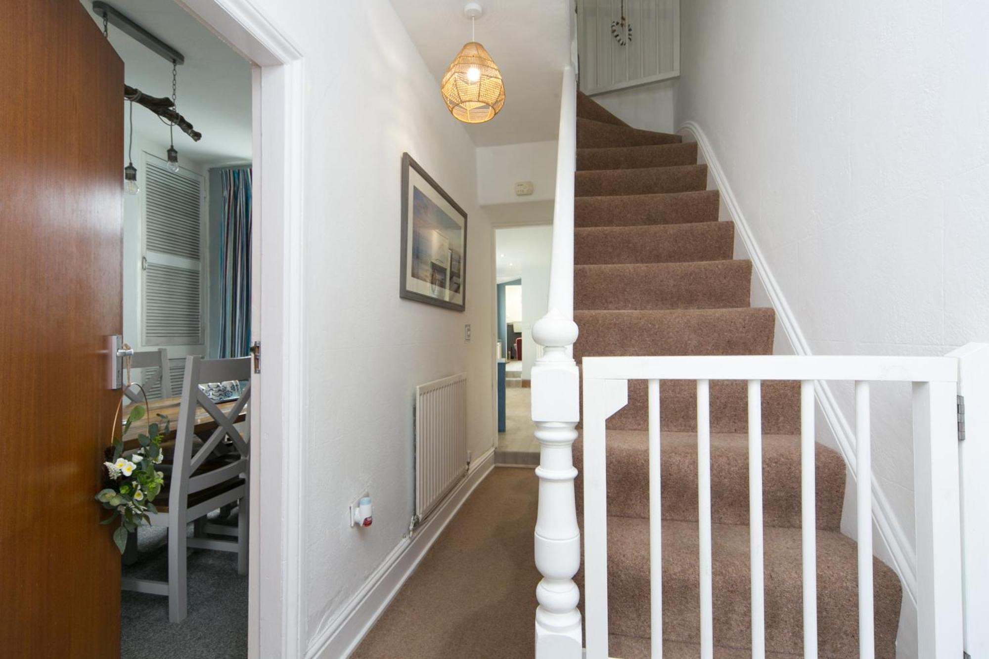 6 Afallon, Beachside Holiday House Criccieth Exterior photo