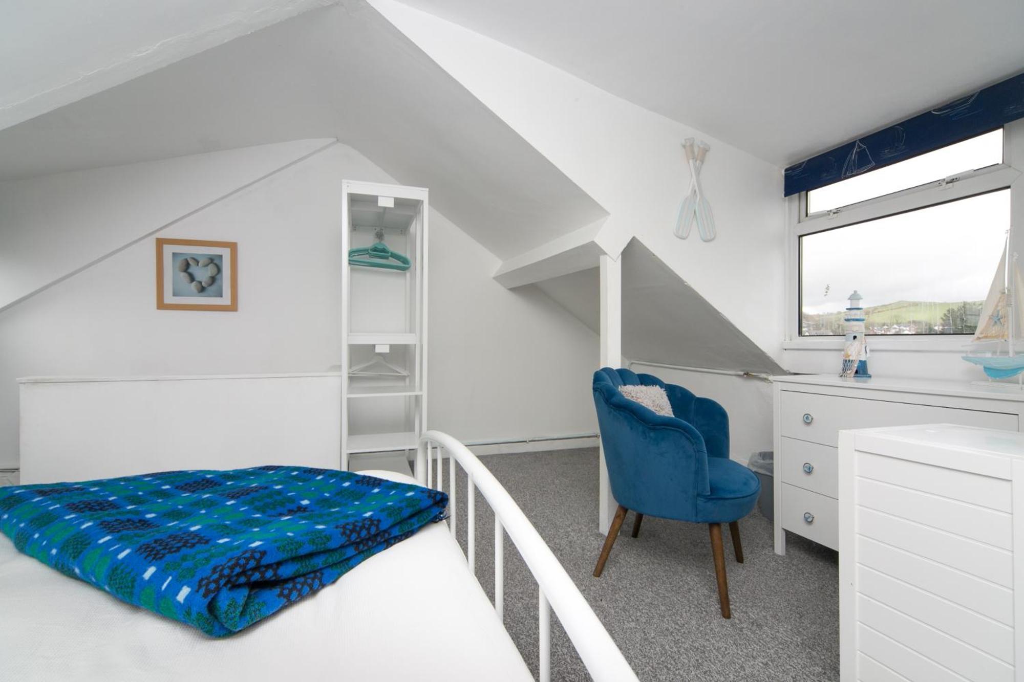 6 Afallon, Beachside Holiday House Criccieth Exterior photo